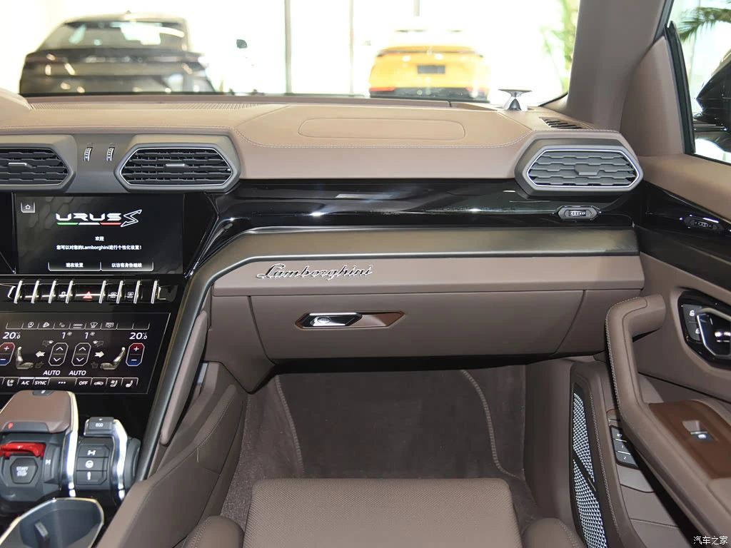 兰博基尼_Urus 2023款 4.0T V8 S 高清图集