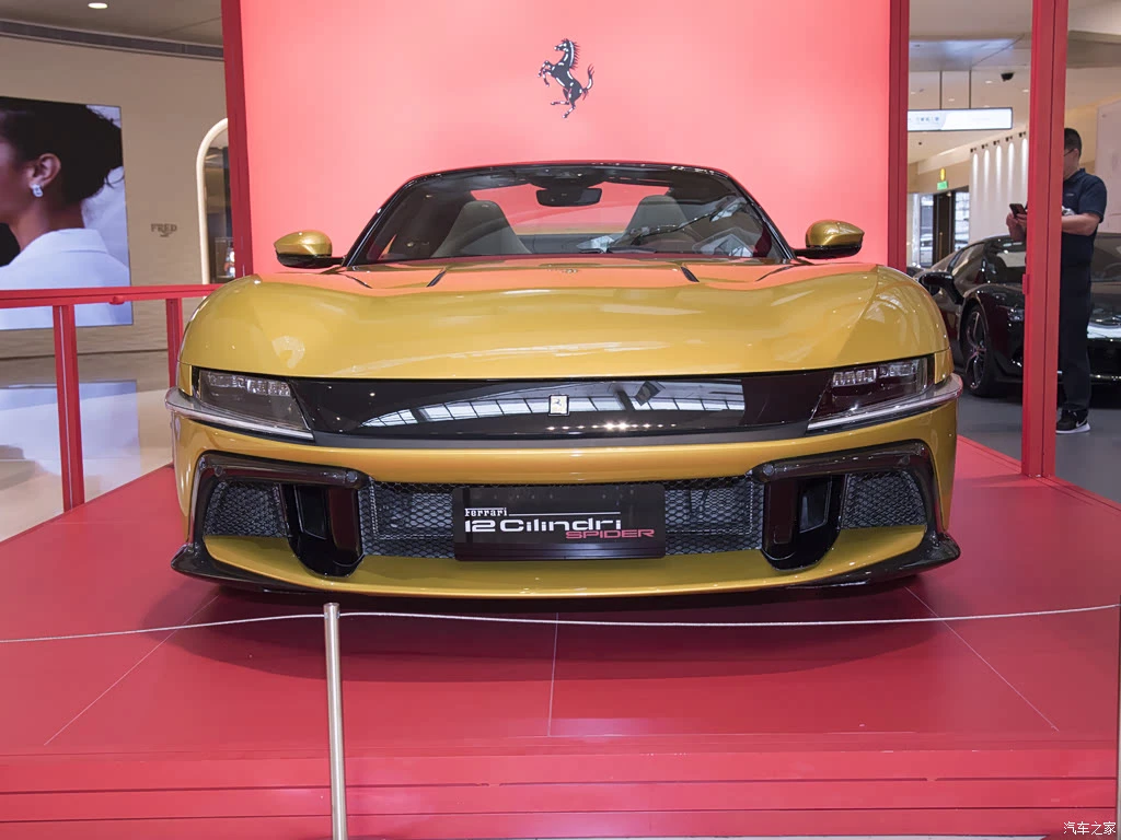 法拉利_法拉利12Cilindri 2024款 6.5L Spider 高清图集