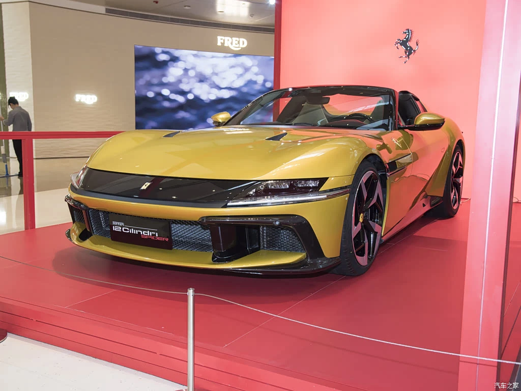 法拉利_法拉利12Cilindri 2024款 6.5L Spider 高清图集