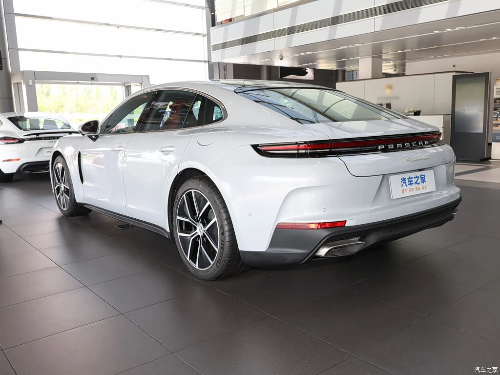 保时捷_Panamera新能源 2024款 Panamera 4 E-Hybrid 2.9T 高清图集