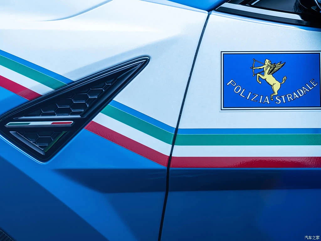 兰博基尼_Urus 2023款 Performante 意大利警用版 高清图集
