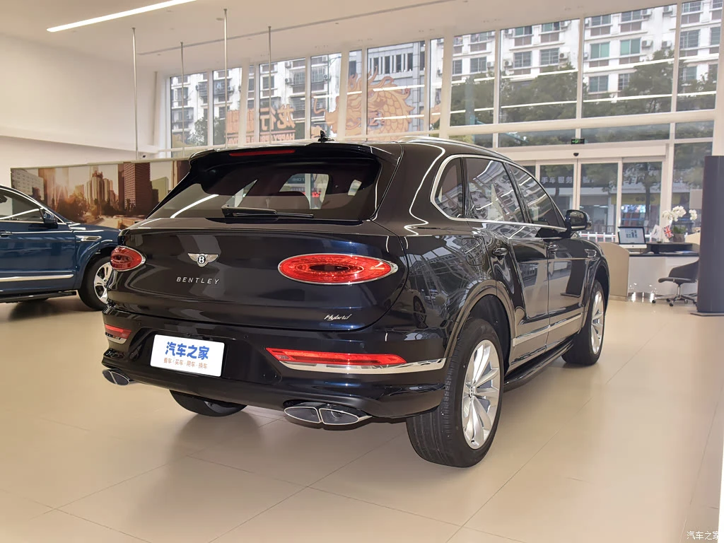 宾利_添越插电混动 2024款 3.0T PHEV 高清图集