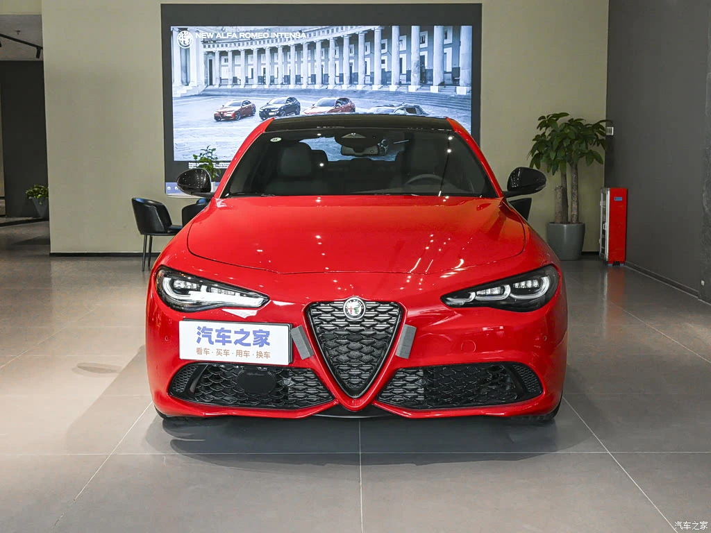 阿尔法・罗密欧_Giulia朱丽叶 2025款 2.0T 280HP VELOCE 赛道版 高清图集