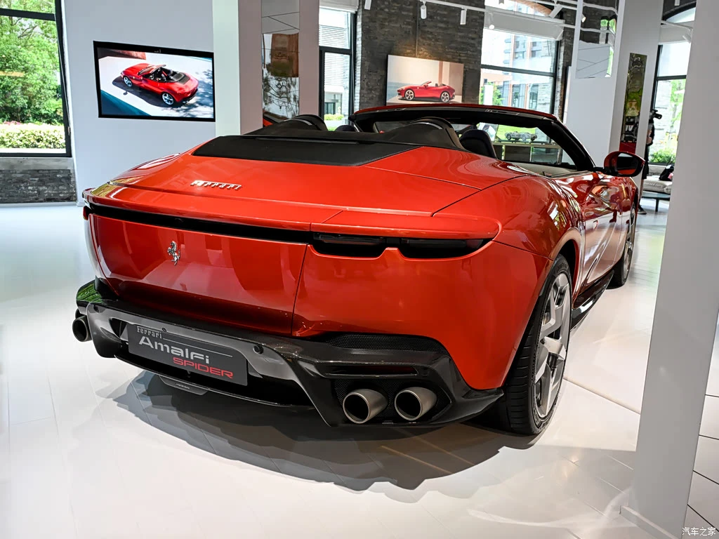 法拉利_Amalfi 2026款 3.9T V8 Spider 高清图集