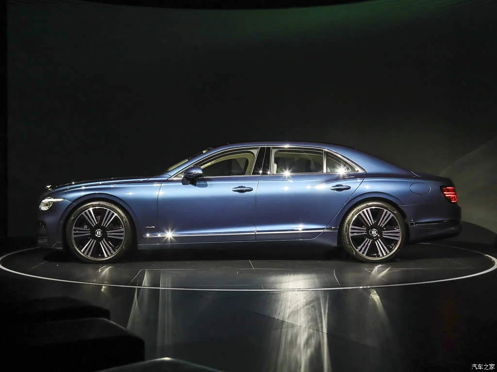 宾利_飞驰插电混动 2027款 4.0T V8 雅度版 高清图集
