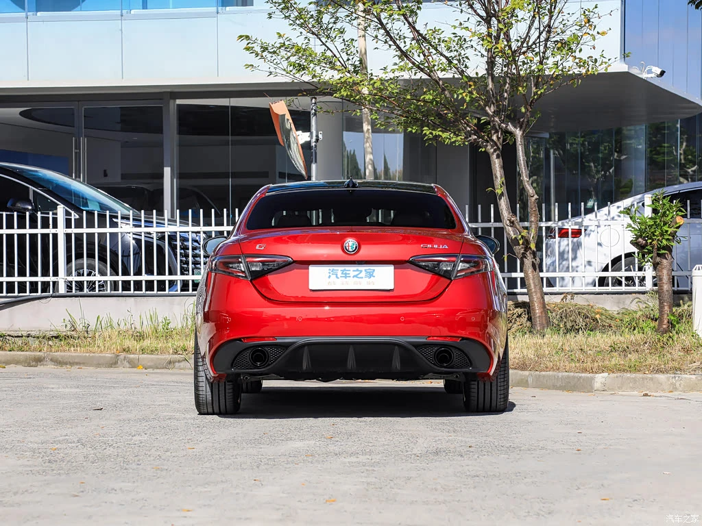 阿尔法・罗密欧_Giulia朱丽叶 2025款 2.0T 280HP INTENSA 特别版 高清图集