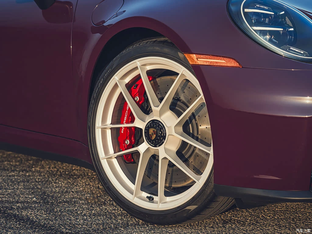 保时捷_保时捷911 2027款 Carrera S MT套件版 高清图集