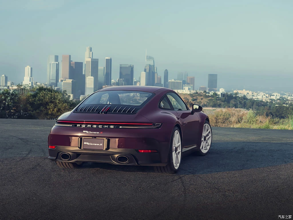 保时捷_保时捷911 2027款 Carrera S MT套件版 高清图集