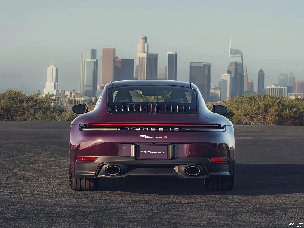 保时捷_保时捷911 2027款 Carrera S MT套件版 高清图集