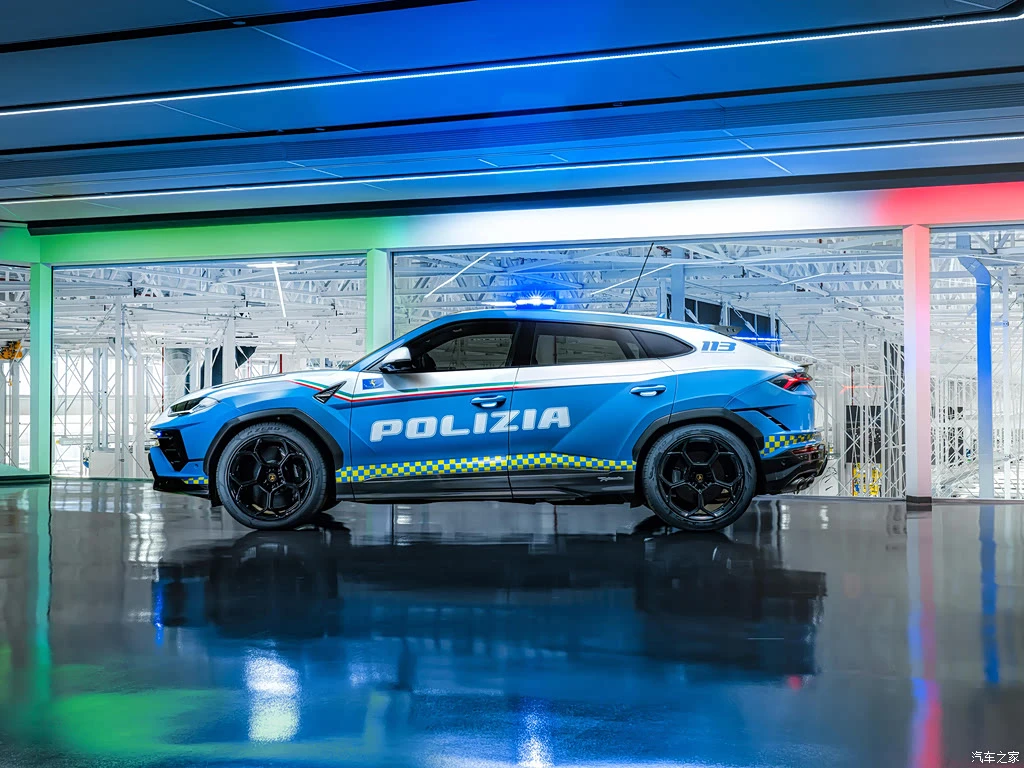 兰博基尼_Urus 2023款 Performante 意大利警用版 高清图集