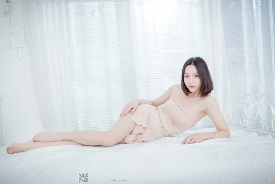 [SSA丝社]超清写真 NO.038 大大 开档肉色丝袜 [99P/910MB]