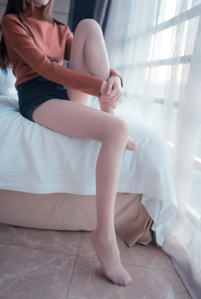 风之领域精品写真@No.180 你的长腿肉丝女友 [49P/661MB]
