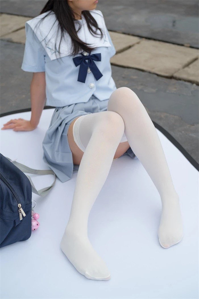 森萝财团精品@ R15系列-036 [84P/467MB]