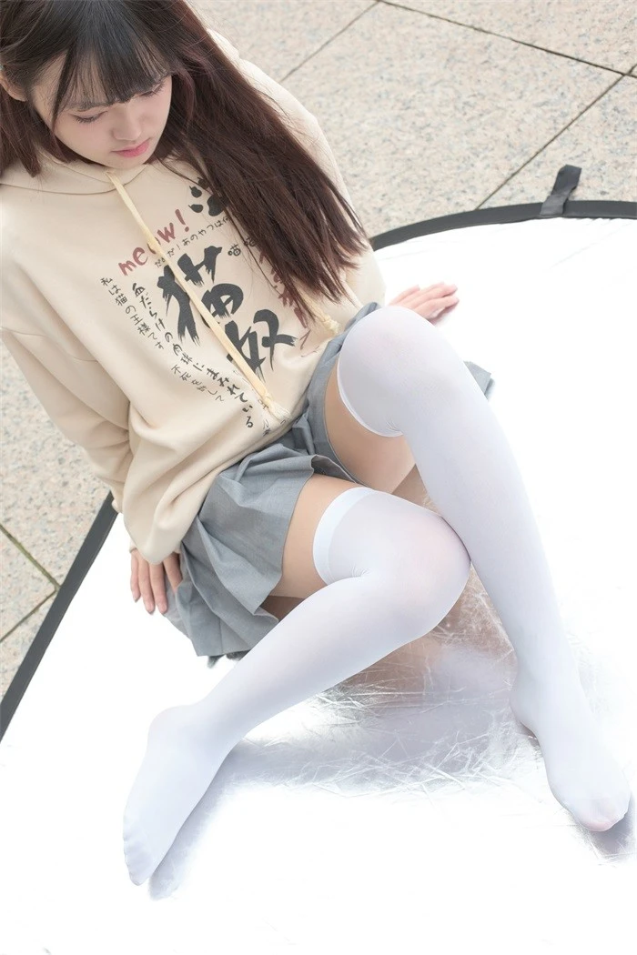 森萝财团精品@R15系列-040 [131P/864MB]