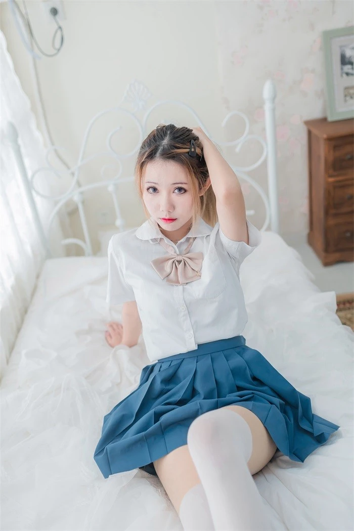 风之领域精品写真@No.076 少女的白丝私房 [47P/197MB]