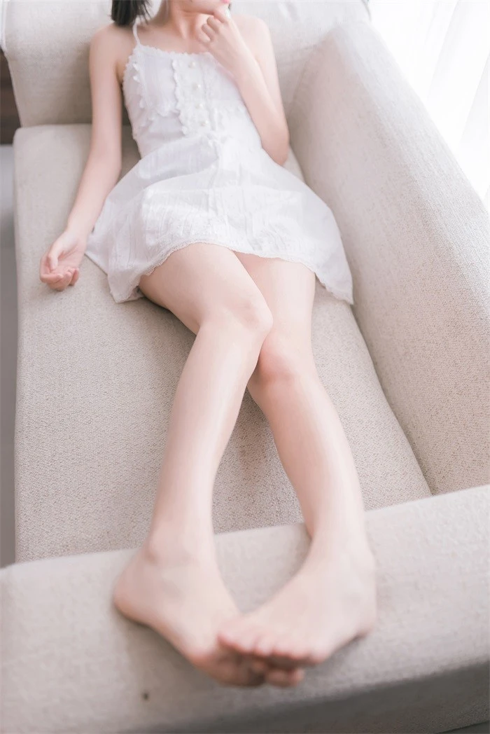 风之领域精品写真@ No.084 白色的睡衣裙 [47P/192MB]