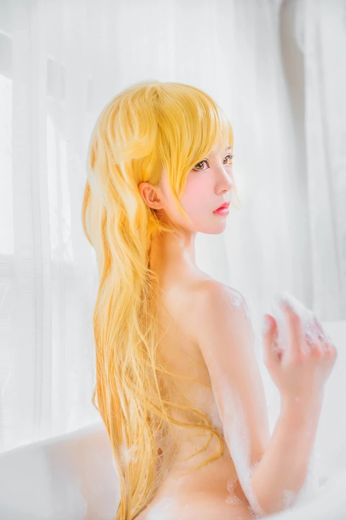 萝莉风COS 桜桃喵 – 私家浴缸里的泡沫浴 [50P/380MB]
