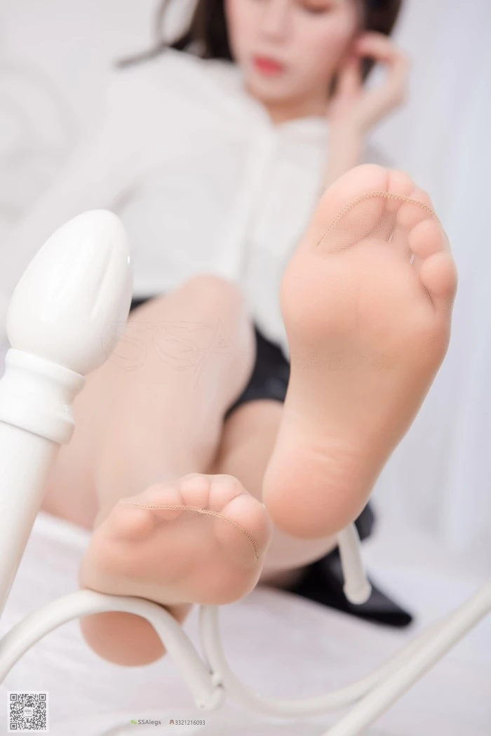 SSA丝社 第026期：混血美女的进口油亮咖啡丝[99P/59M]