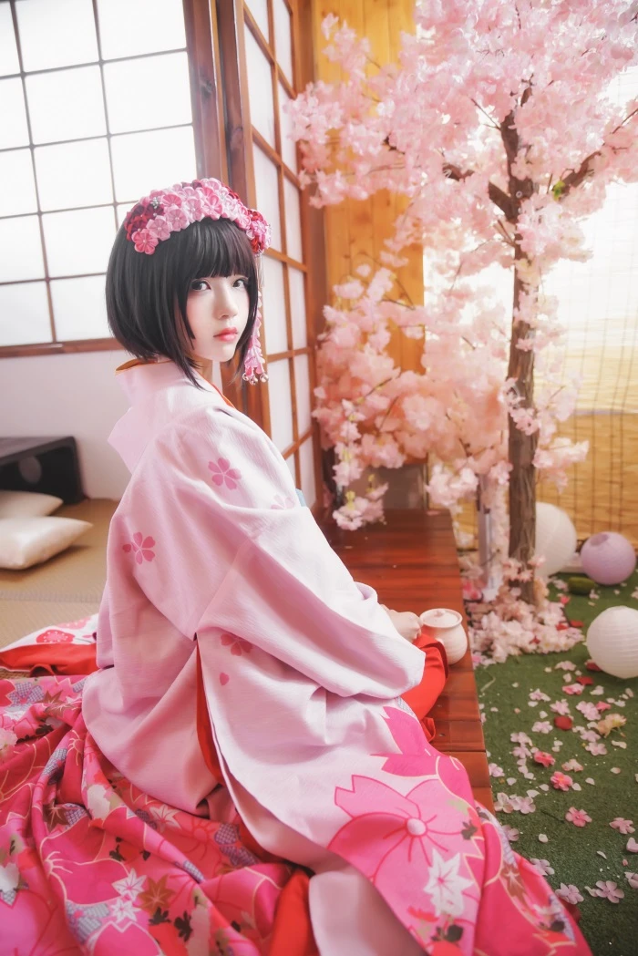 萝莉风COS 桜桃喵 – 加藤惠系列之粉色和服 [23P/368MB]