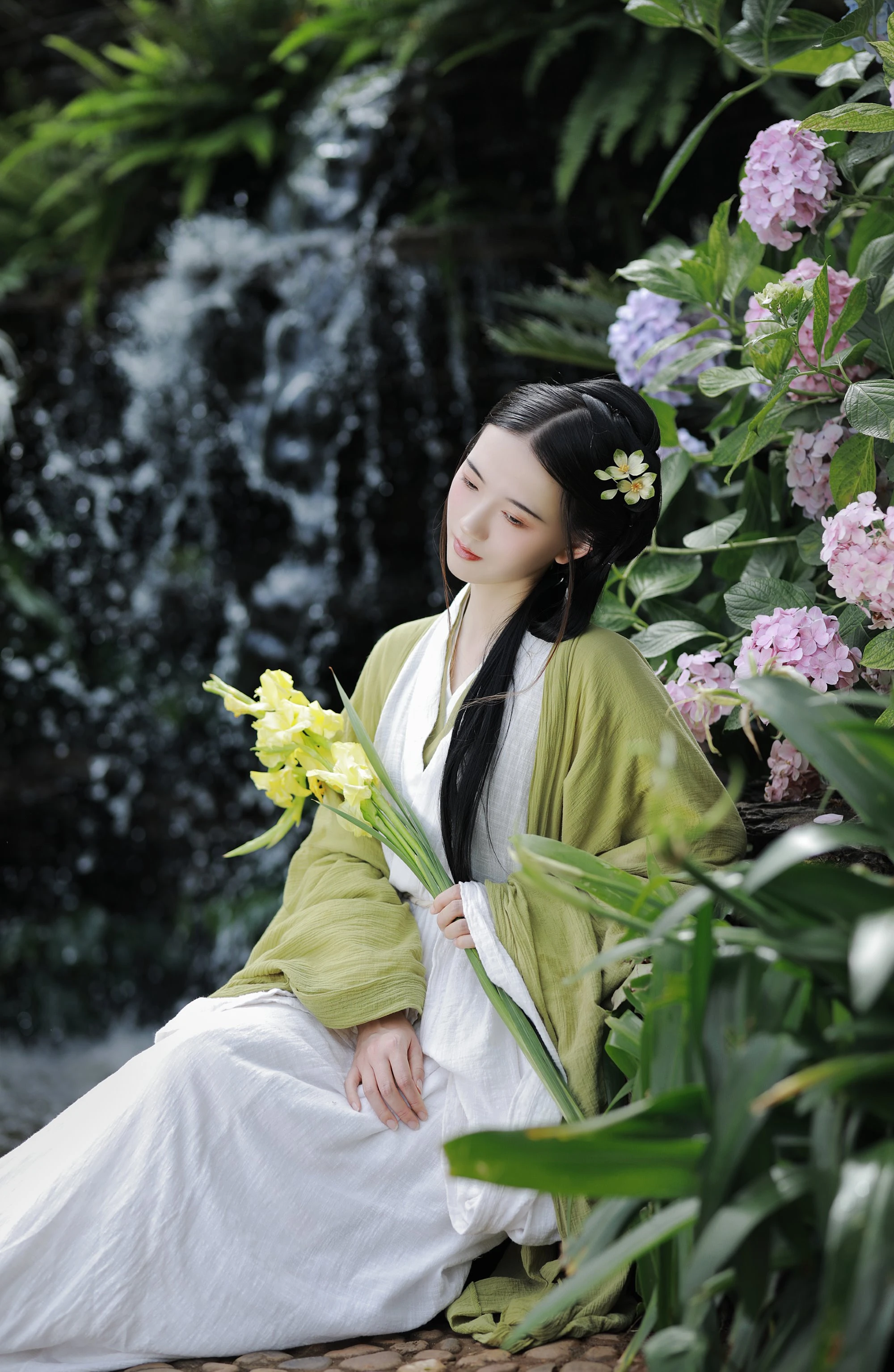 [YITUYU艺图语]2022.08.01 碧玉 Z[26+1P/467MB]