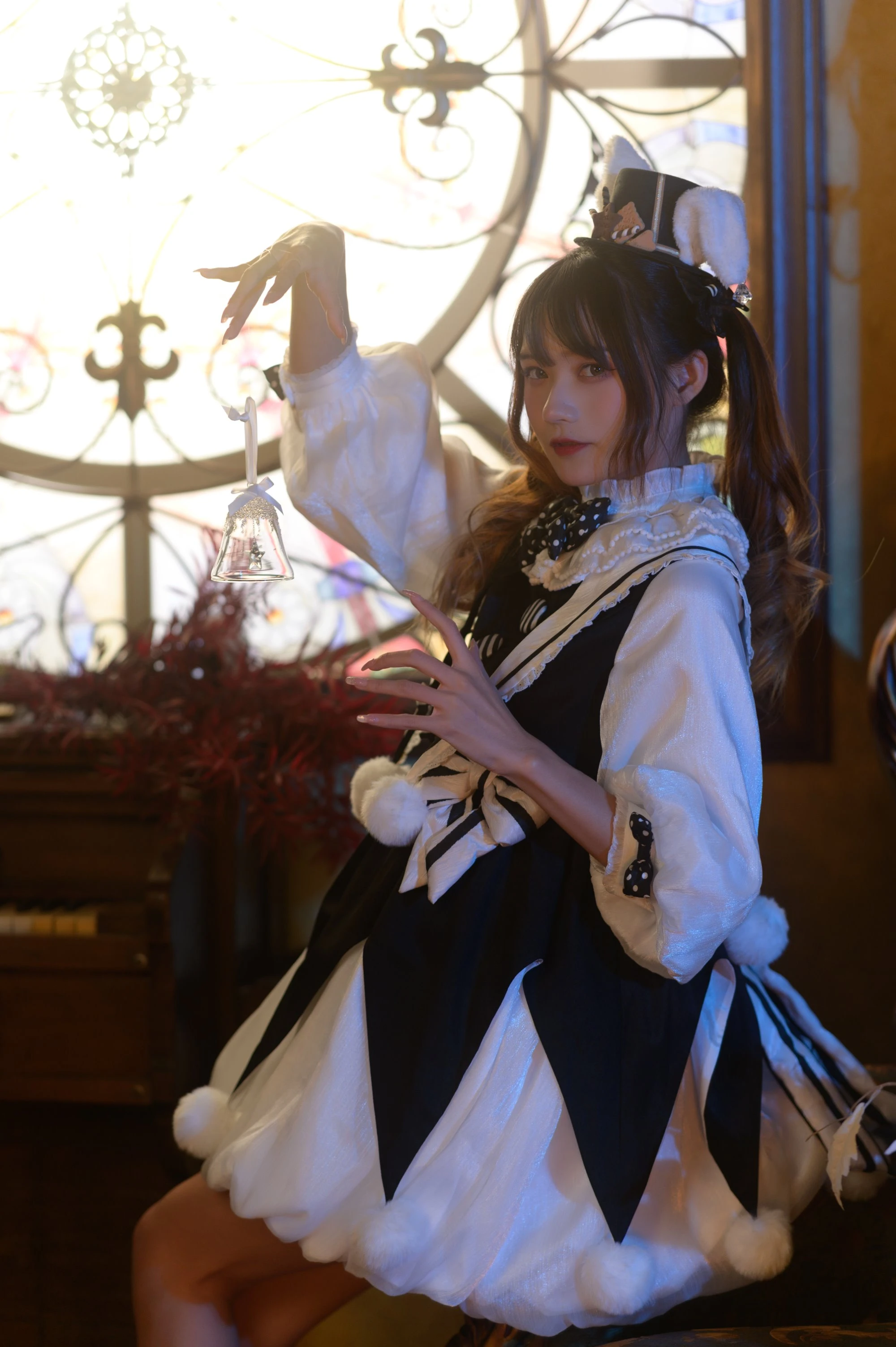 [YITUYU艺图语] 2022.07.14 魔法少女兔 兔子Zzz不吃胡萝卜 [30P/329M]