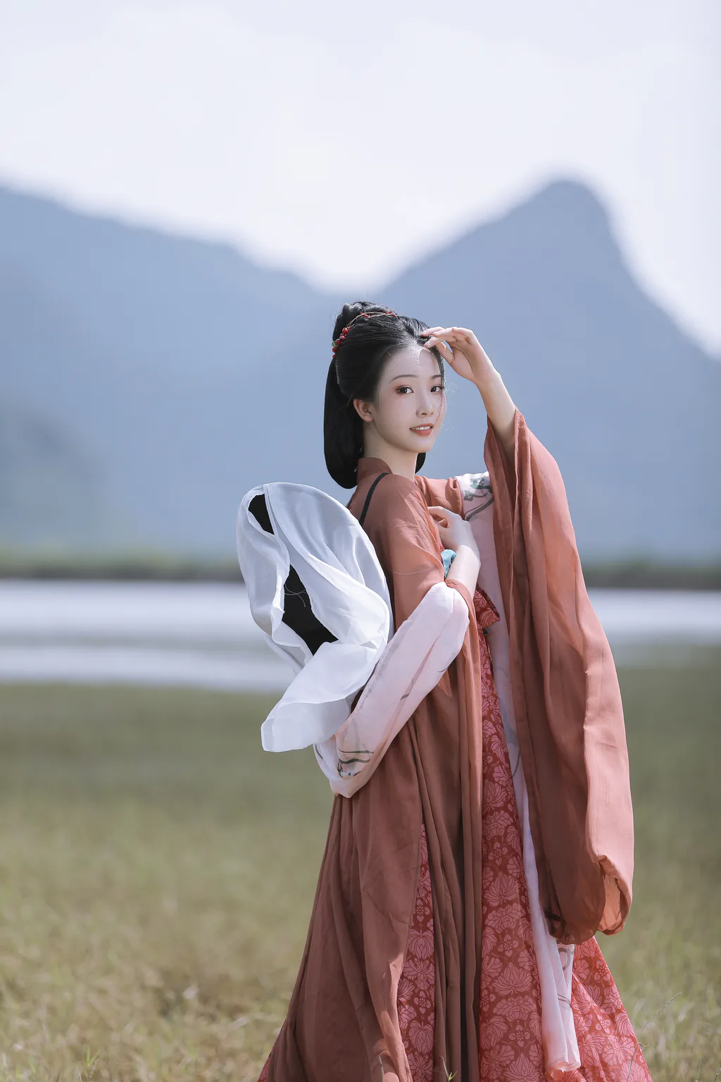 [YITUYU艺图语]2023.03.23 八归·秋江带雨 芝芝琪[19+1P/259MB]