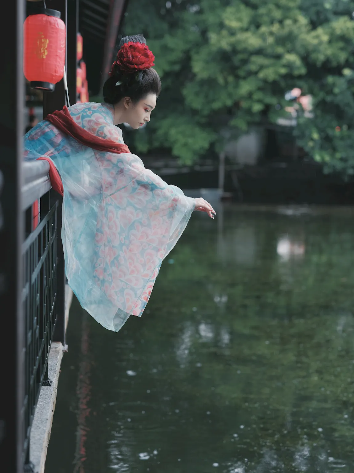 [YITUYU艺图语]2023.07.26 雨 琳琅[38+1P/447MB]