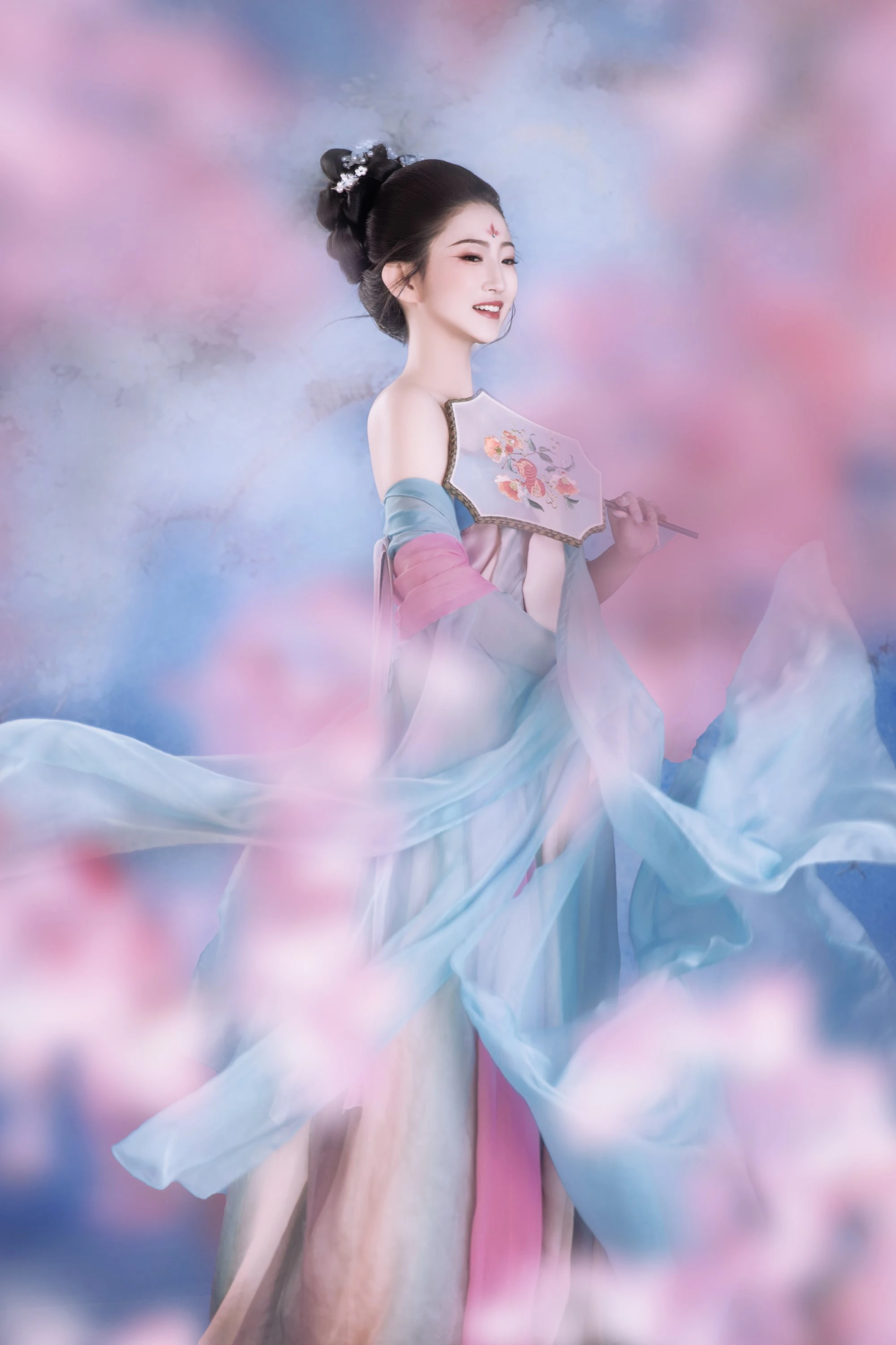 [YITUYU艺图语]2022.07.25 瑶花慢 琳琳[21+1P/125MB]