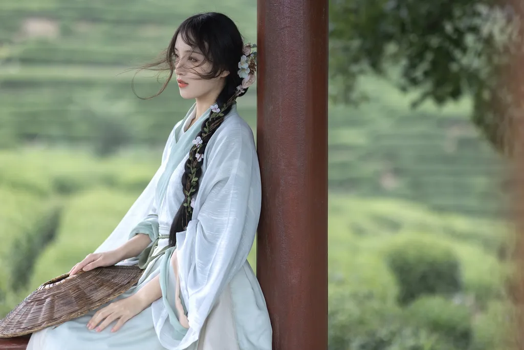 [YITUYU艺图语]2022.11.10 采茶纪 方莛玉[53+1P/473MB]