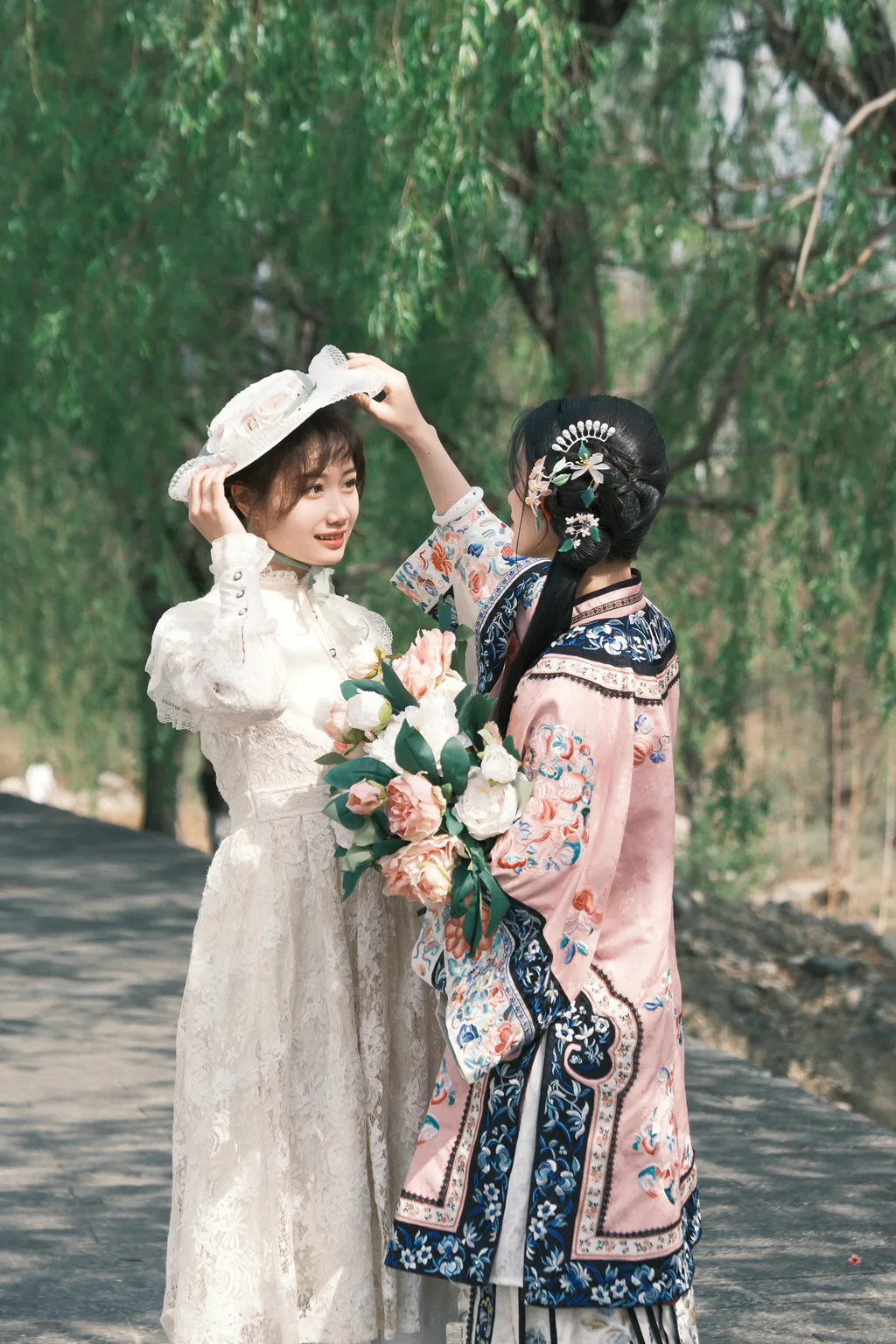 [YITUYU艺图语]2023.04.11 两个女孩的故事 橘柑&缪缪 [20+1P/480MB]