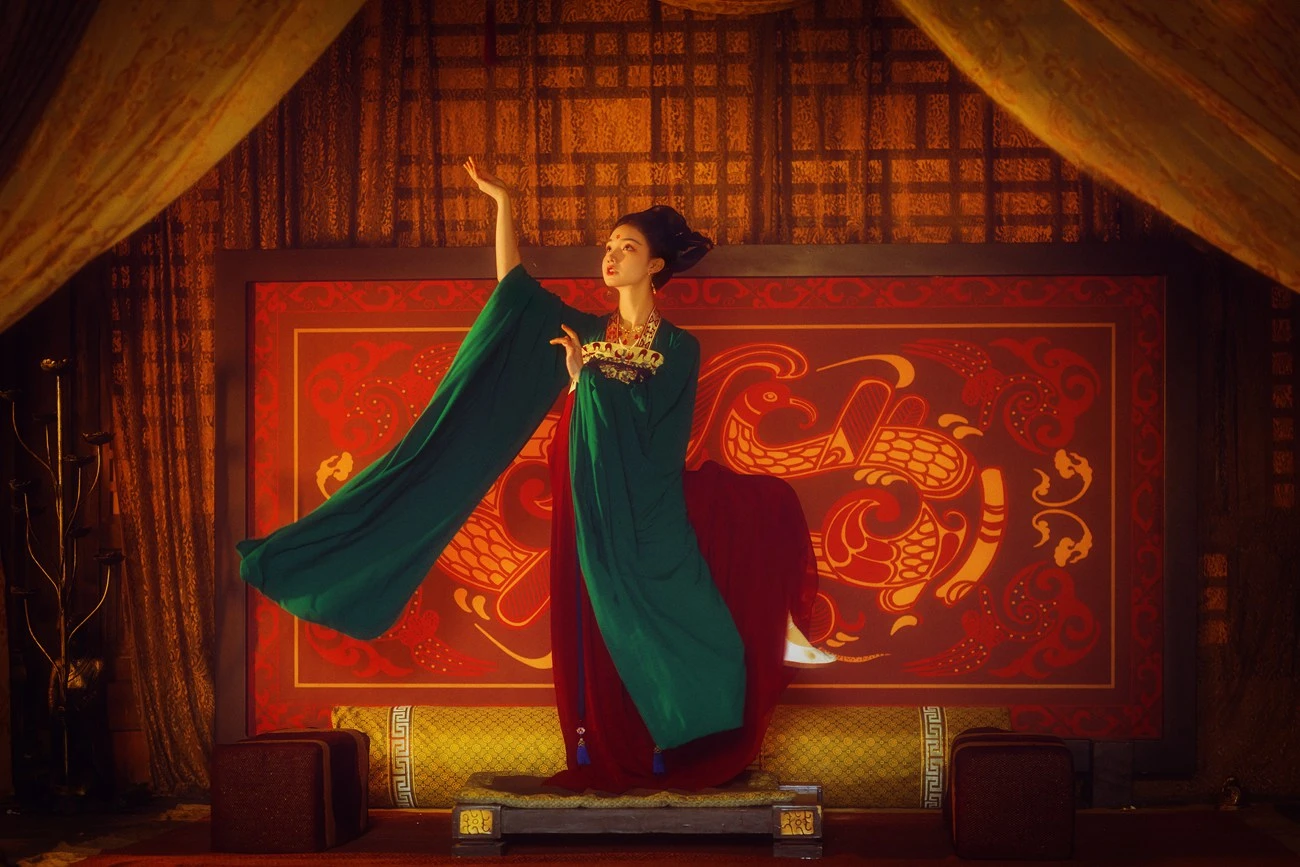 [YITUYU艺图语] 2021.08.19 公主小札 定亲 猫夏小卡 [28P/1.08G]