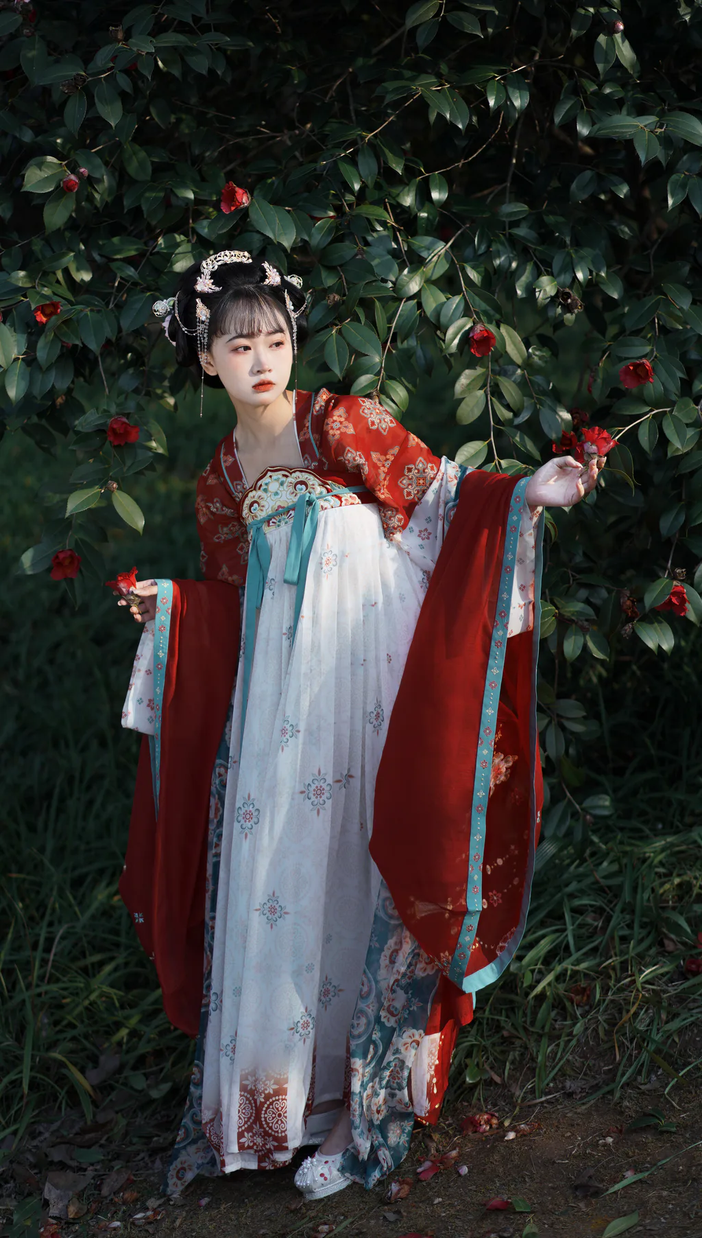 [YITUYU艺图语]2023.03.10 又山茶花 岁岁草莓冰[21+1P/177MB]