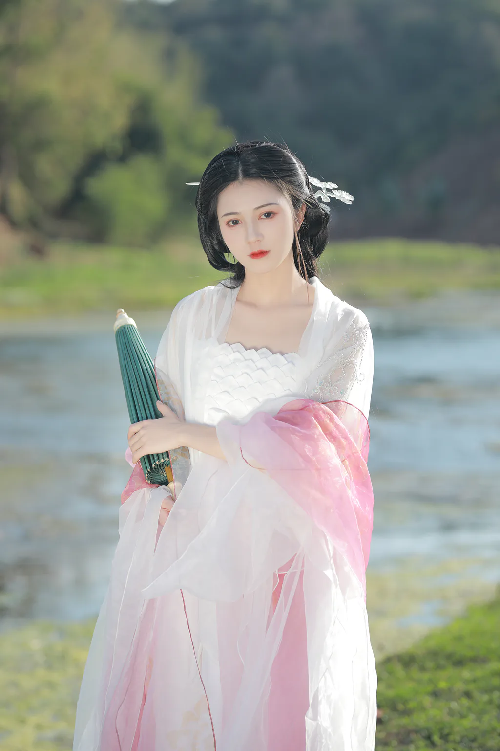 [YITUYU艺图语]2023.05.19 青山依旧在 吾岁[25+1P/495MB]
