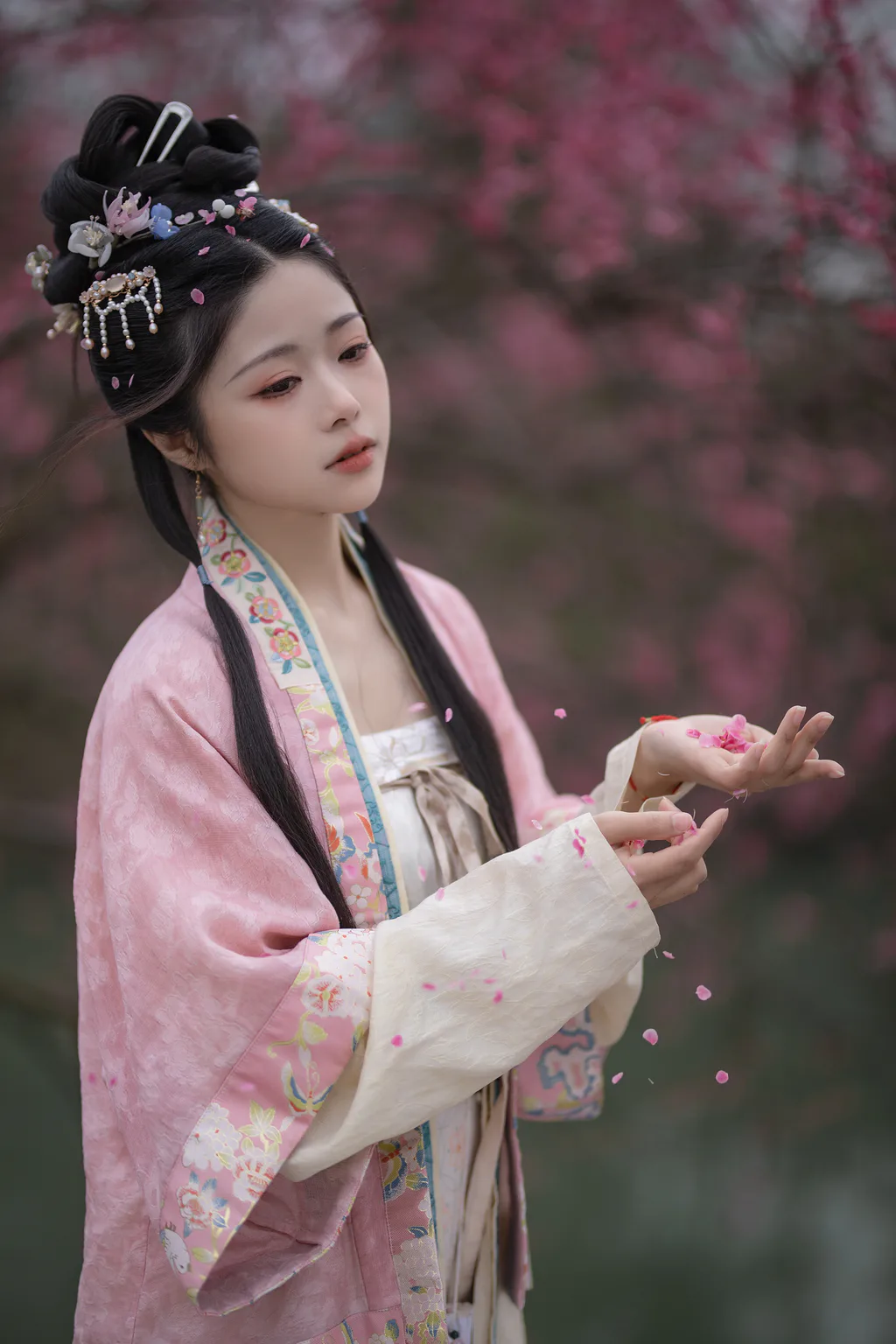 [YITUYU艺图语]2023.08.13 江南好 云云的黑眼圈儿[20+1P/271MB]