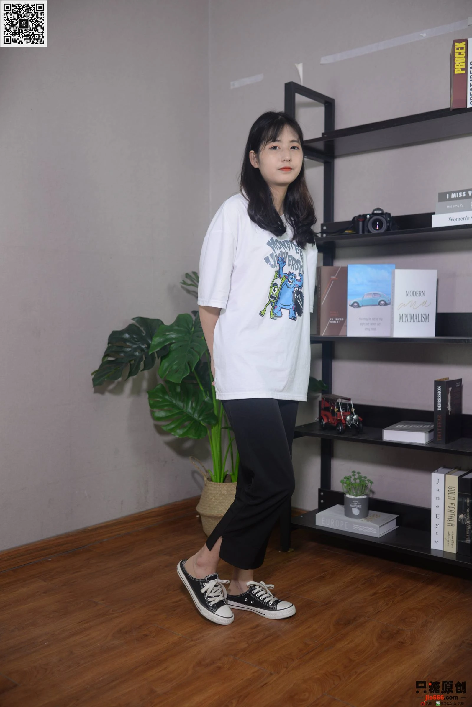 只糖棉袜 NO.451 孙怡 – 时光与花 [63P/315MB]