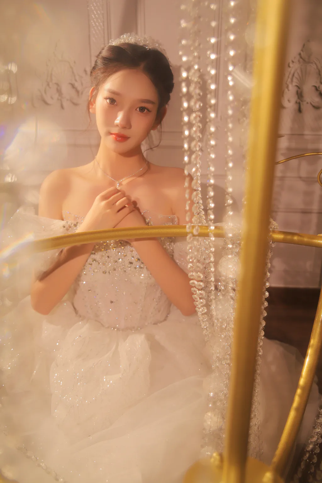 [YITUYU艺图语]2023.01.05 Young and beautiful ccc[21+1P/218MB]