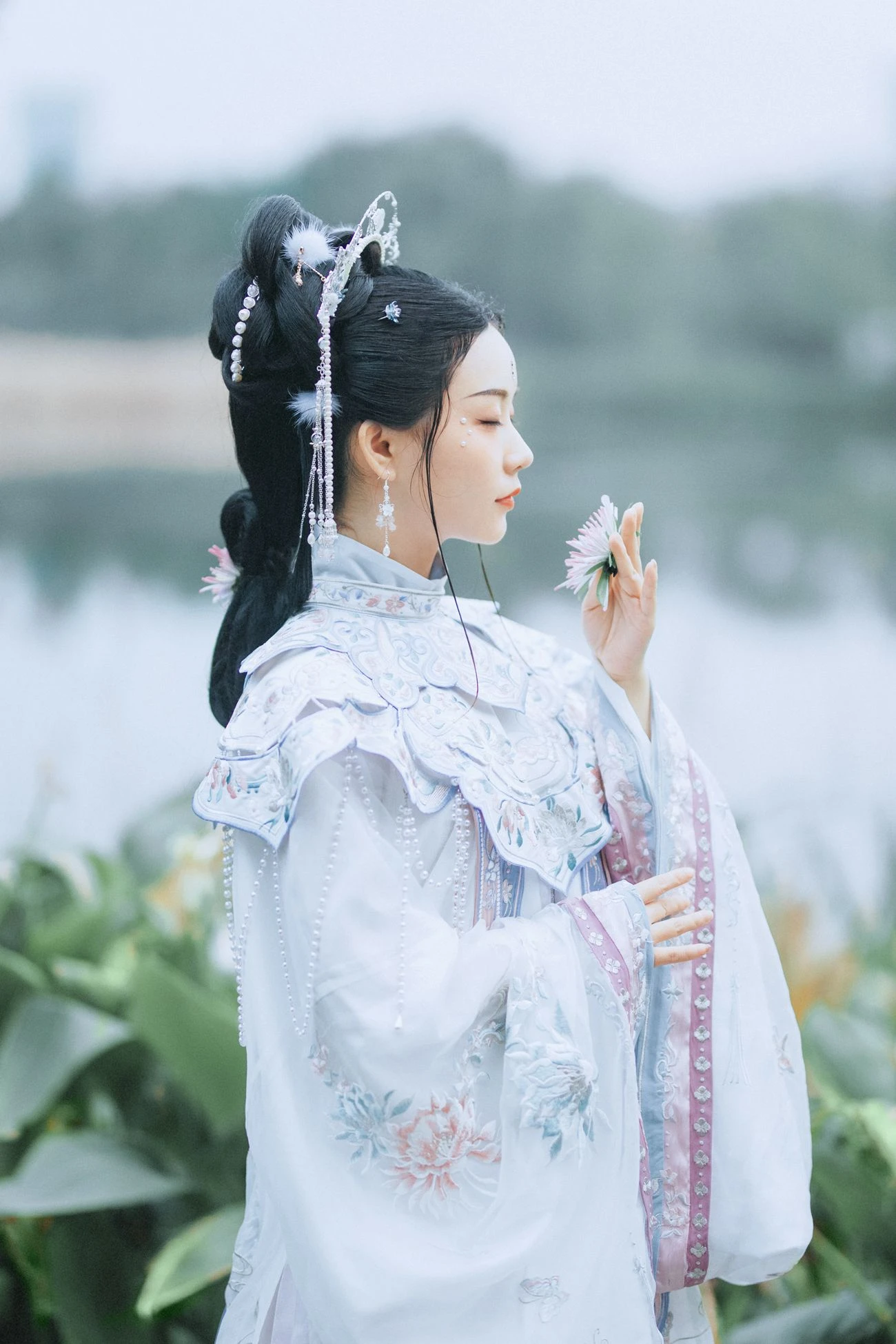 [YITUYU艺图语] 2021.10.19 清寒里 Seven [42P/819MB]