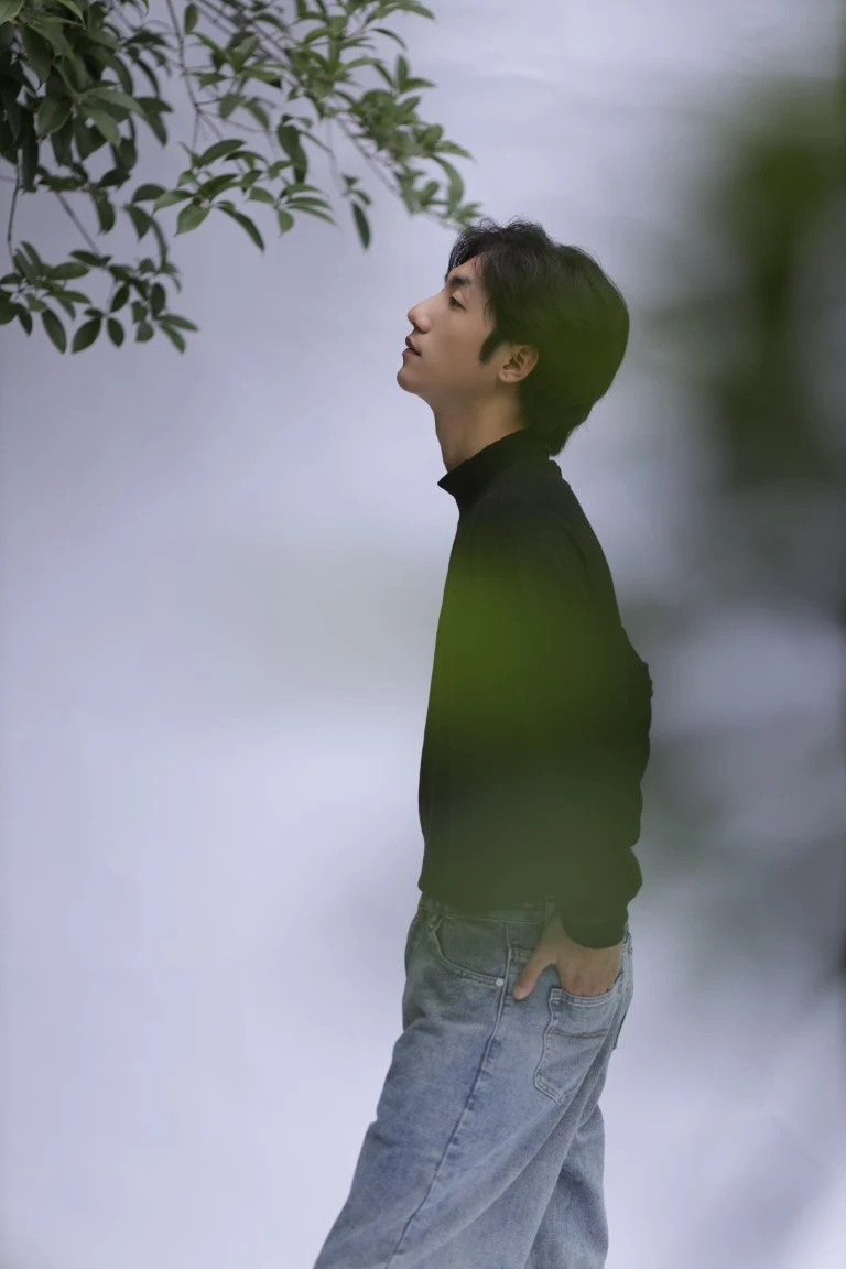 [YITUYU艺图语]2022.10.30 黑色少年 林阳光[30+1P/235MB]