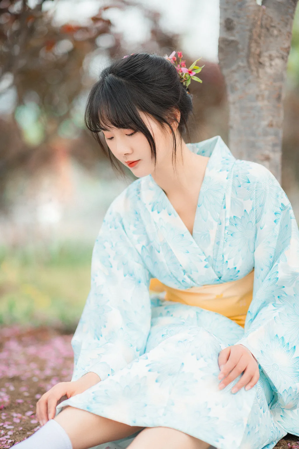 [YITUYU艺图语]2022.11.19 樱花树下 爱拍照的梅梅[22+1P/459MB]
