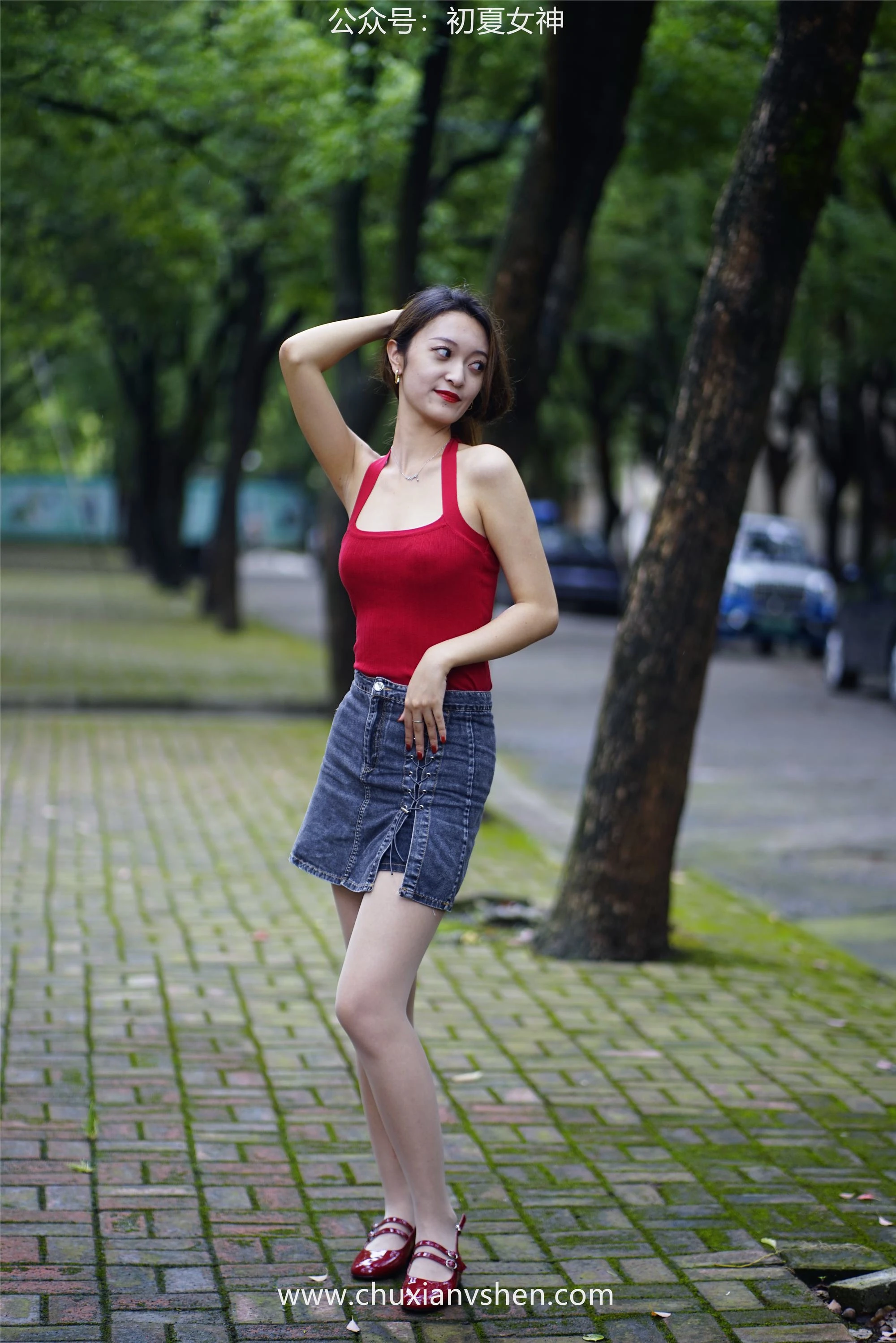 初夏女神 NO.058 依依 复古街头[130P/1V/4.44GB]