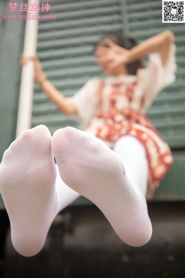 [MSLASS梦丝女神] 2019-10-27 玥玥 白丝洛丽塔 [70P/459MB]