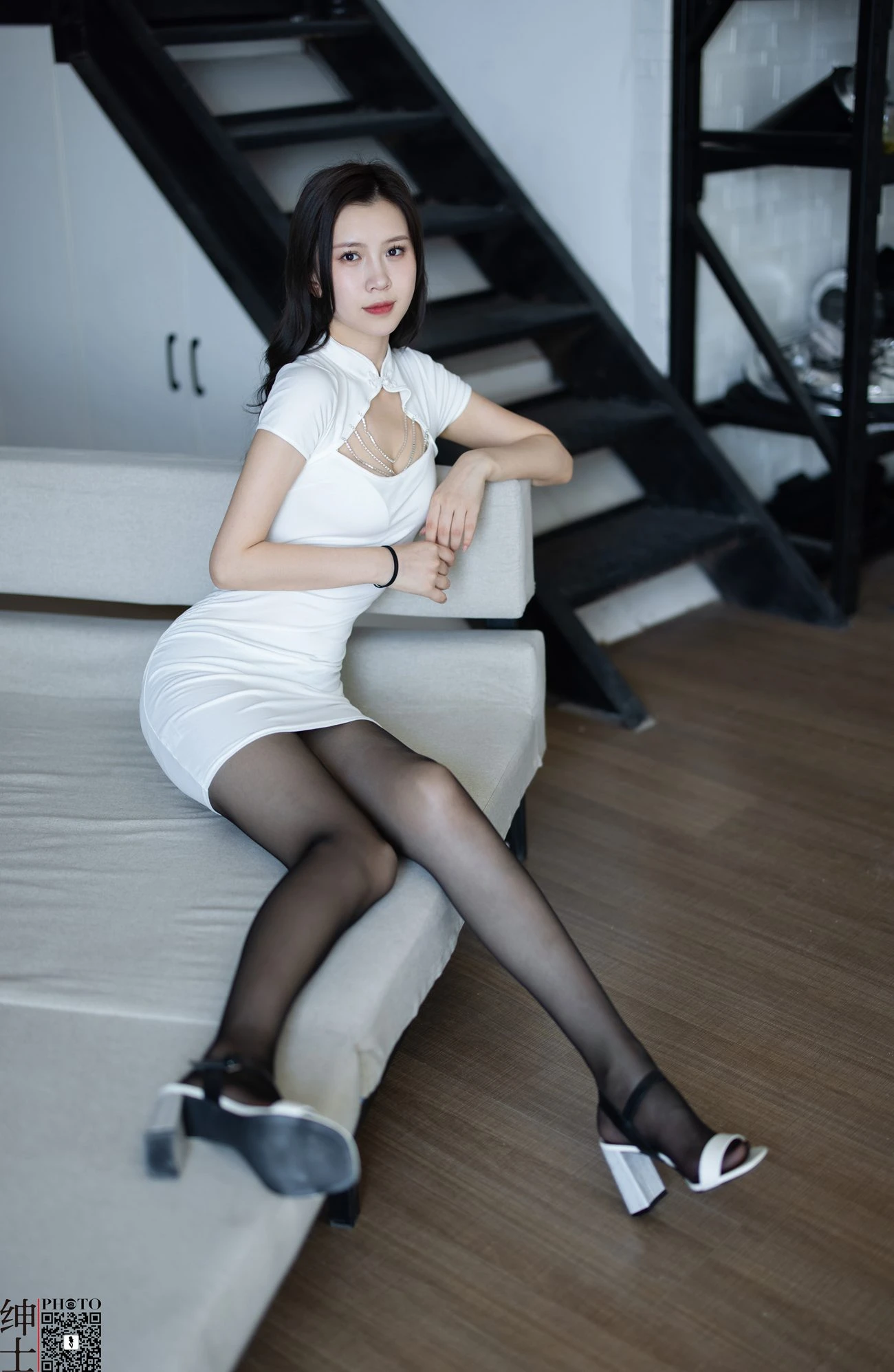 SHENSHI绅士 – SS086 姗姗[50P/482MB]