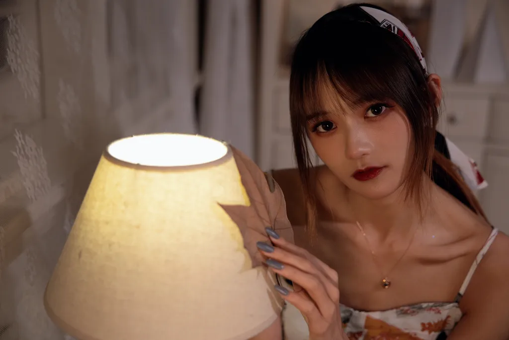 [YITUYU艺图语]2022.12.18 晚秋思绪 兔子Zzz不吃胡萝卜[20+1P/364MB]