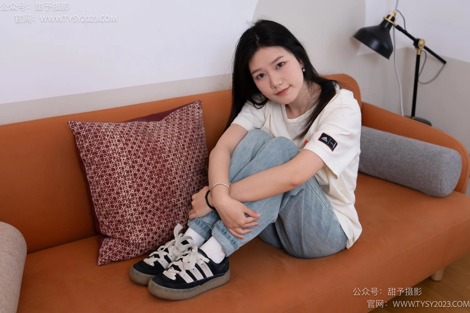 甜予摄影 NO.043 松松-帆布鞋、白棉袜、裸足[118P/2V/9.62GB]