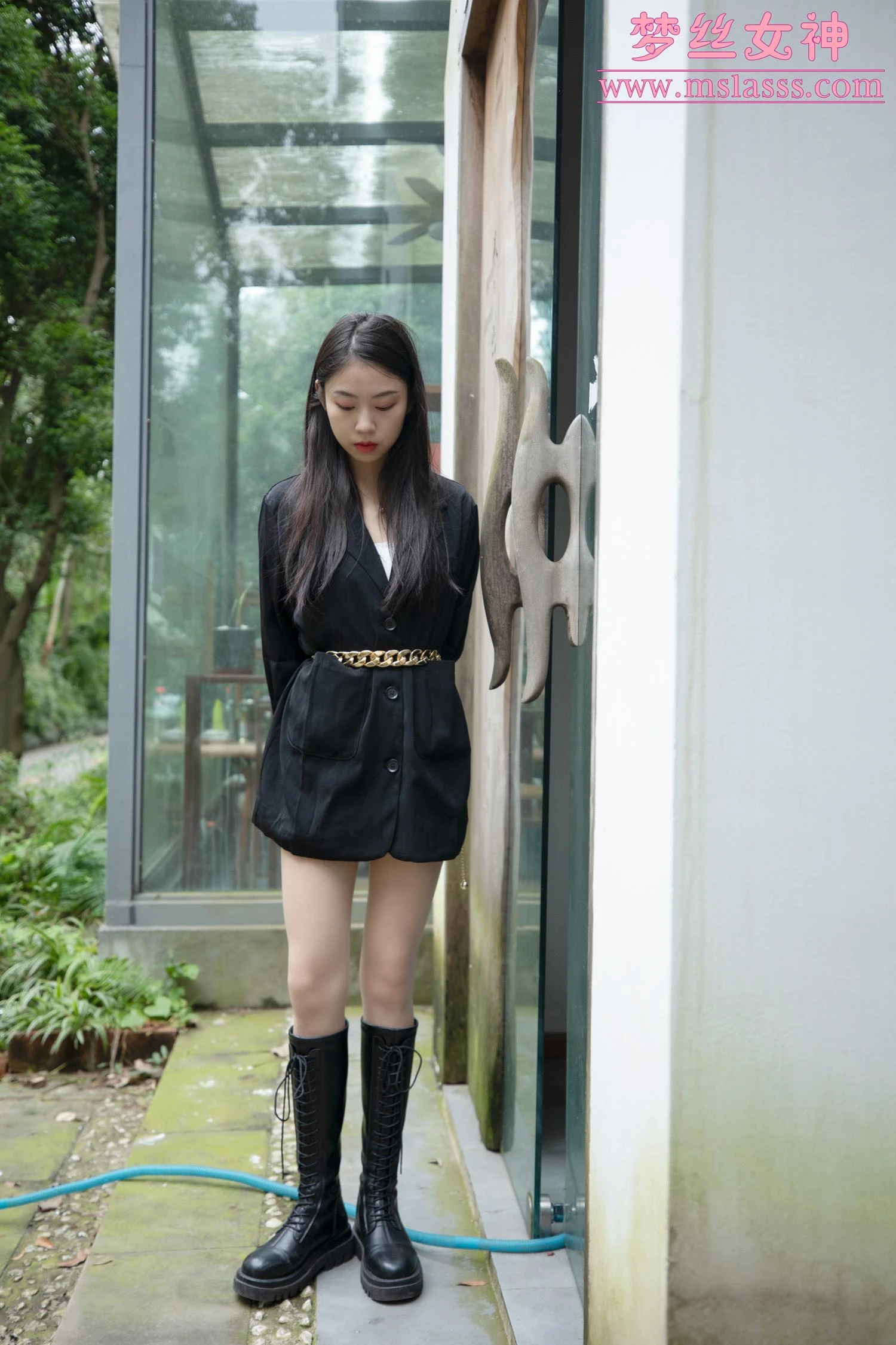 [MSLASS梦丝女神]2021.10.21 新模超细腿 娜贝儿[40P/206MB]