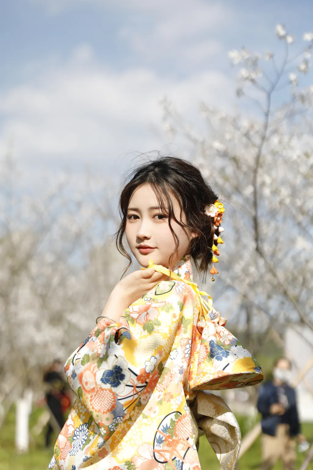 [YITUYU艺图语]2022.12.19 绣球花少女 3F-WX[23+1P/445MB]
