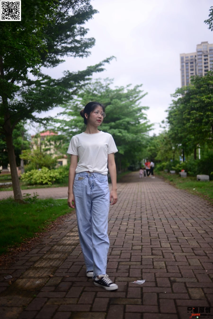 [只糖棉袜]NO.281 七喜 晚霞在贩售快乐 [174P/1V/986MB]