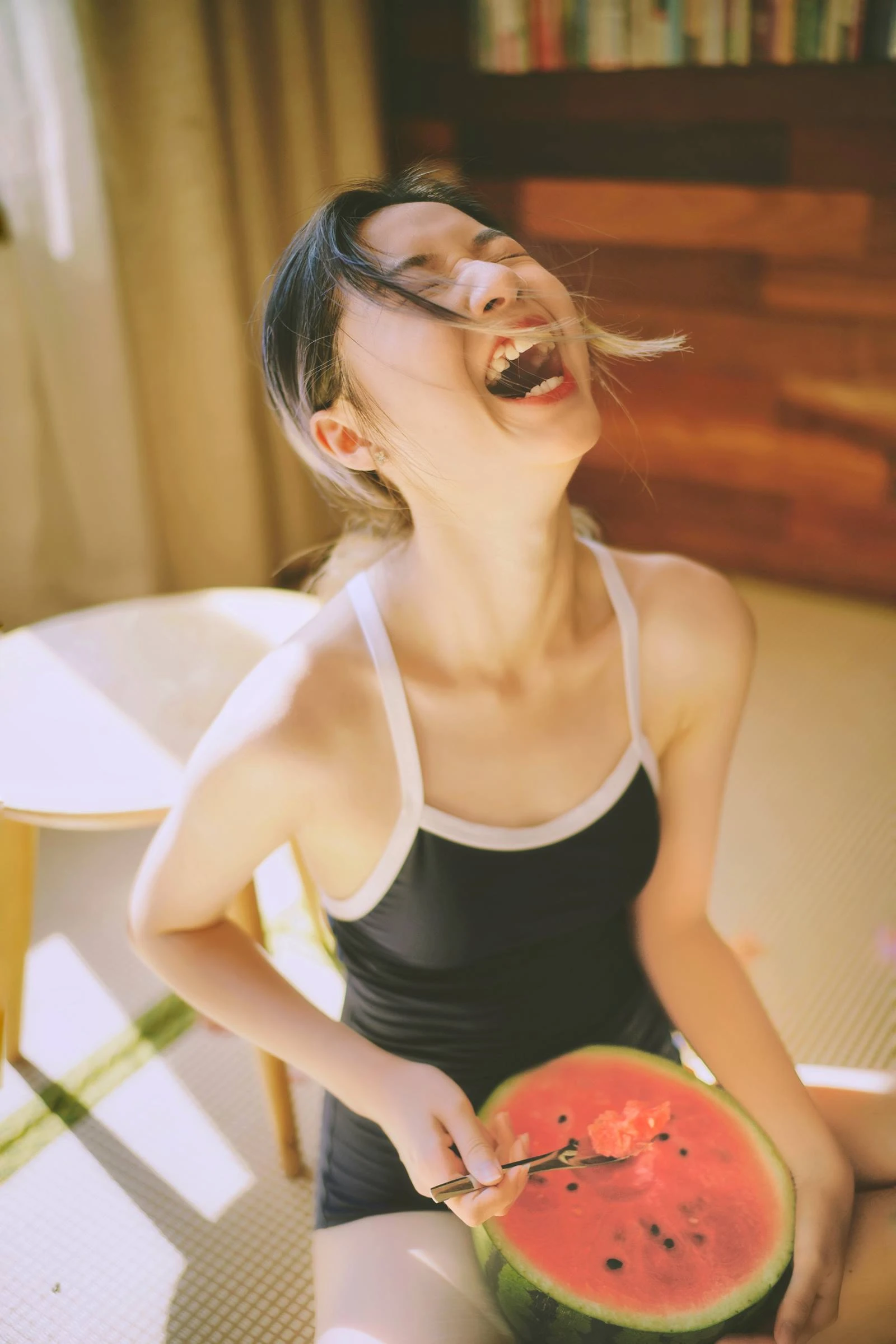 [YITUYU艺图语]2022.10.09 疯狂的青春夏日 叶子[45+1P/475MB]