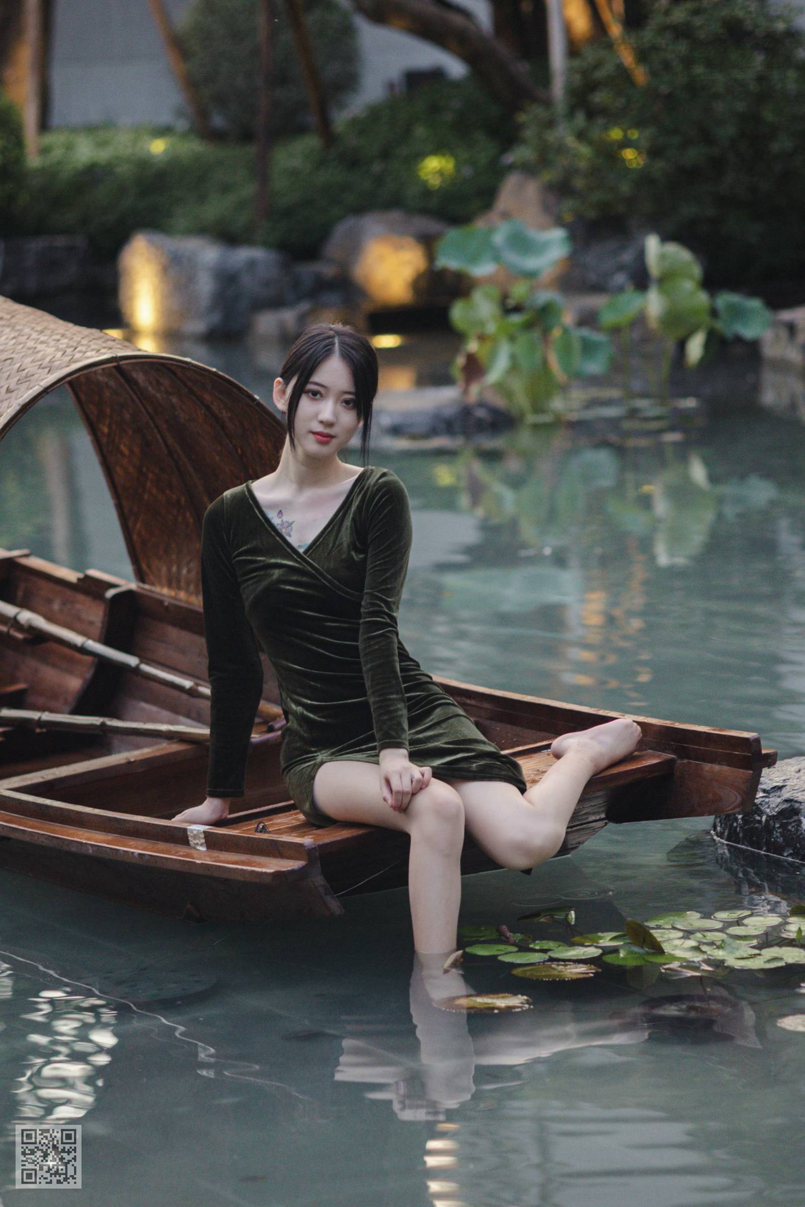尤密思 No.111 穿搭推广展示图集[61P/1V/1.00GB]