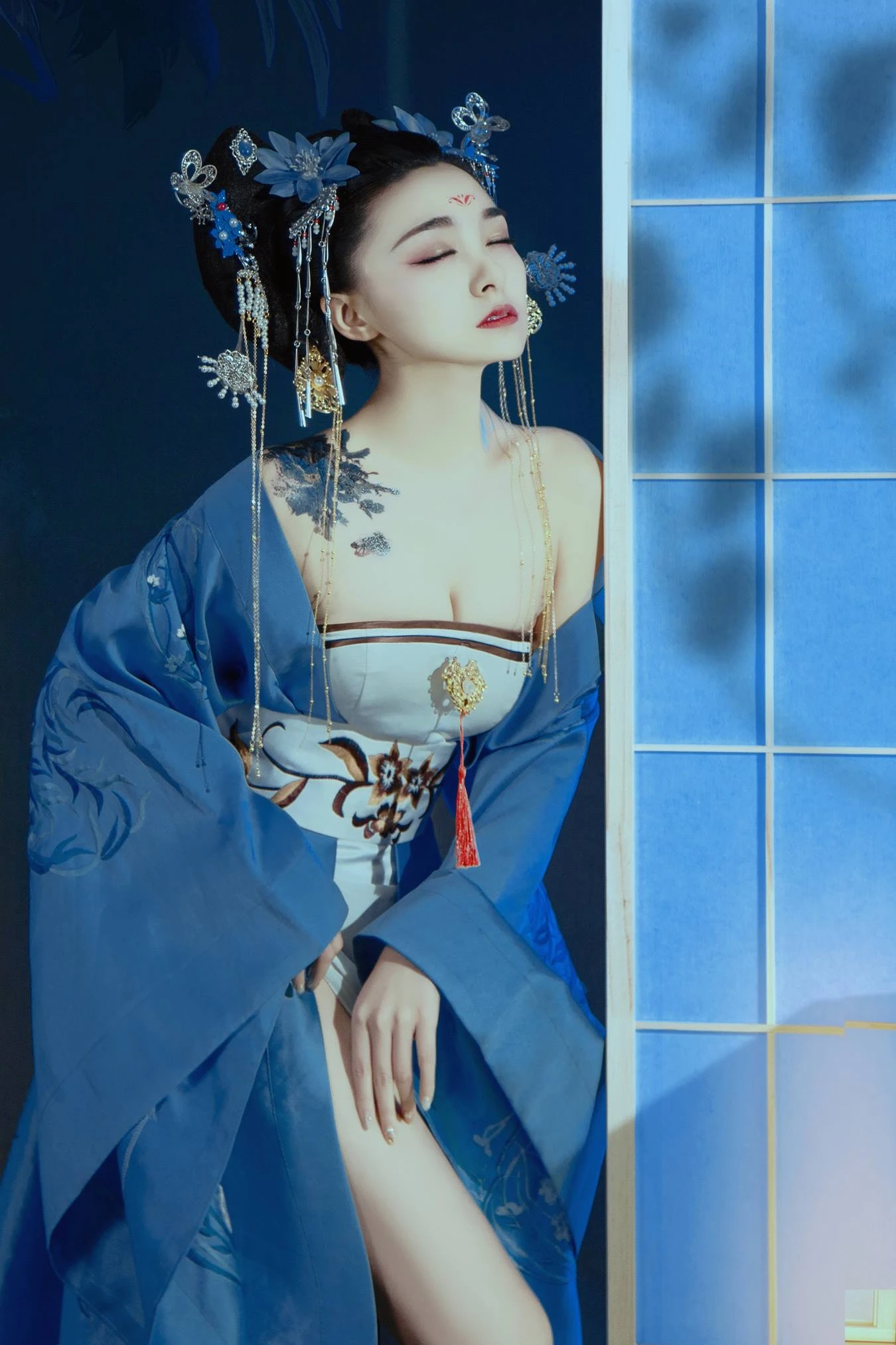 [YITUU艺图语] 2022.03.23 夜笙鹤2 倩宝 [22P/632MB]